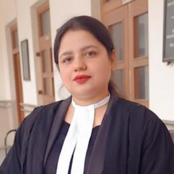 Advocate Tanu Tripathi — Associate Advocate